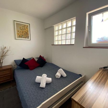 Galižana Studio Apartment Elsa מראה חיצוני תמונה