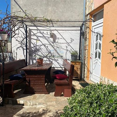 Galižana Studio Apartment Elsa מראה חיצוני תמונה