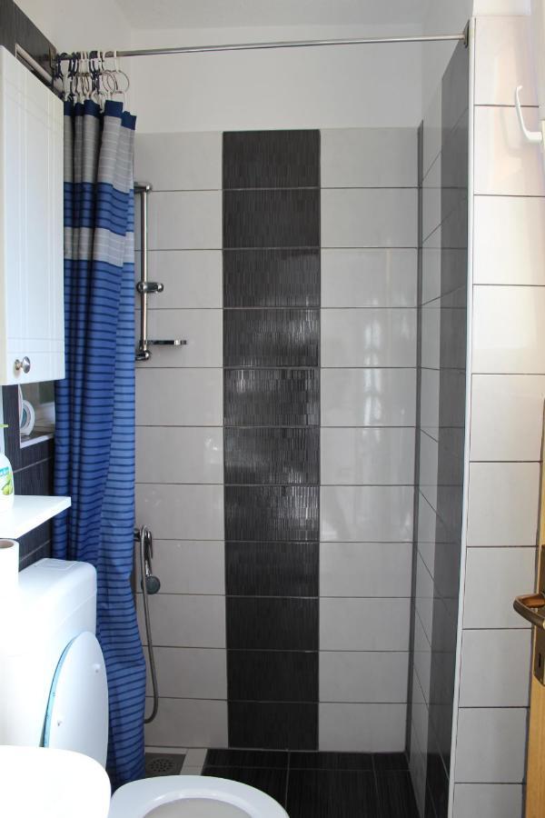 Galižana Studio Apartment Elsa מראה חיצוני תמונה